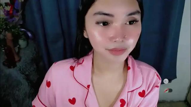 Image 2 of haylee_slut Stream on Chaturbate on 8 days ago