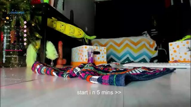 Thumbnail 2, hayles_strong's Stream at Chaturbate, 8 hours ago