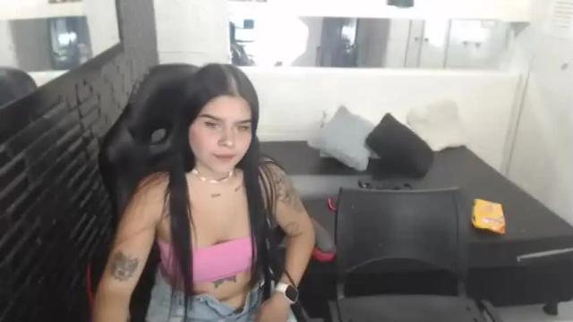 Image 8 of hayli_morgan Stream on Chaturbate on 16 months ago