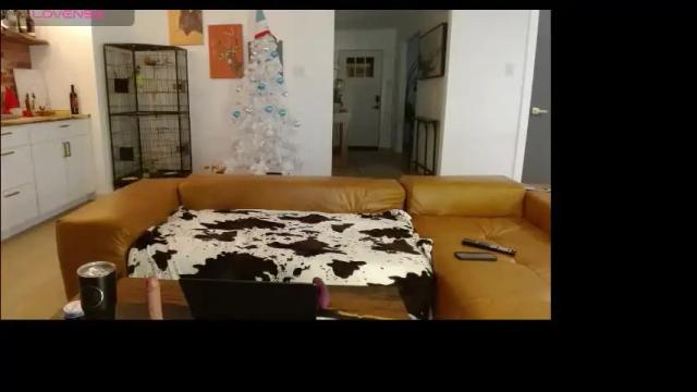 Image 3 of haze_and_mav Stream on Chaturbate on 17 days ago