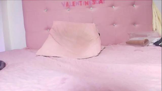 Image 4 of hazel_kataleya Stream on Chaturbate on 1 month ago