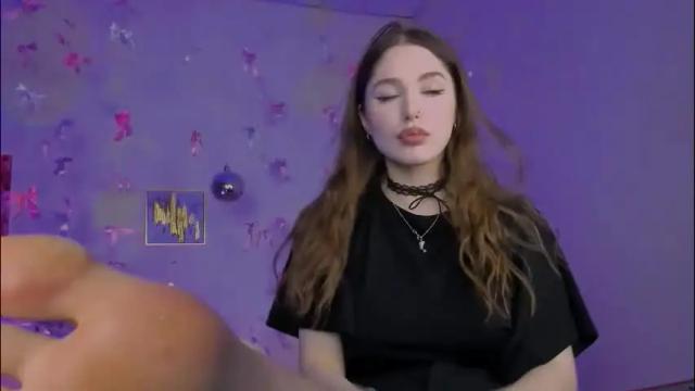Image 3 of hazel_sullivan Stream on Chaturbate on 15 days ago