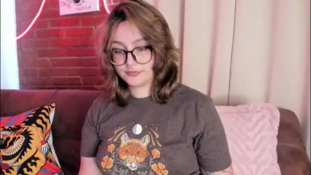 Image 2 of hazelbrownn23 Stream on Chaturbate on 3 months ago