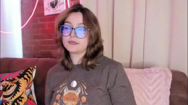 Image 7 of hazelbrownn23 Stream on Chaturbate on 3 months ago