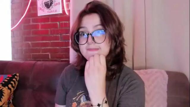 Image 2 of hazelbrownn23 Stream on Chaturbate on 1 month ago