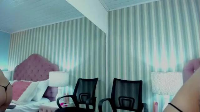 Image 10 of hazelmoret Stream on Chaturbate on 1 month ago