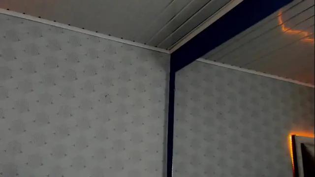 Image 2 of hazelmoret Stream on Chaturbate on 1 month ago