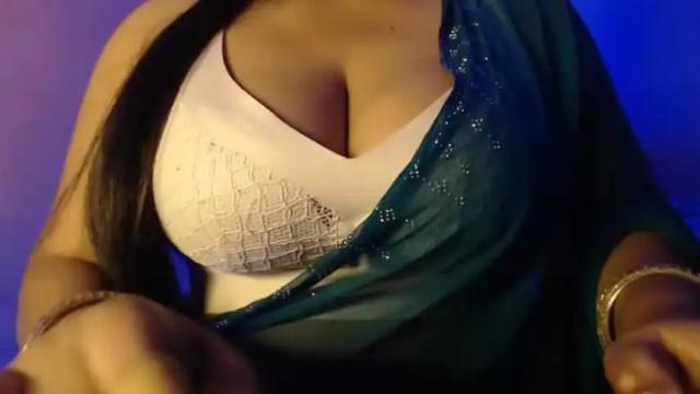 Image 4 of heart_finder Stream on Chaturbate on 25 months ago