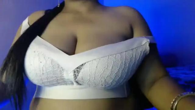 Image 7 of heart_finder Stream on Chaturbate on 25 months ago
