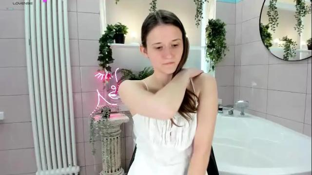 Image 2 of heartann Stream on Chaturbate on 10 days ago