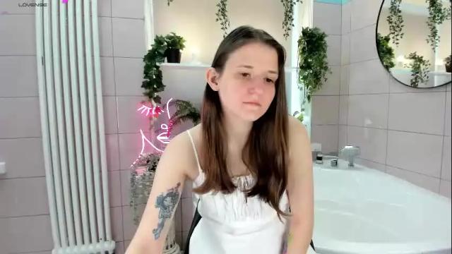 Image 4 of heartann Stream on Chaturbate on 10 days ago