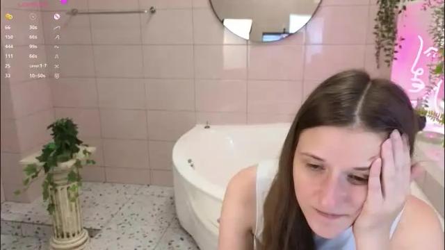 Image 2 of heartann Stream on Chaturbate on 3 months ago