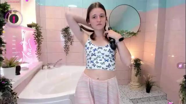 Image 4 of heartann Stream on Chaturbate on 2 months ago