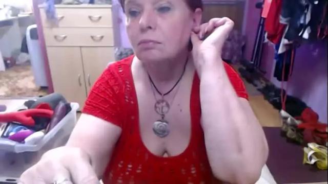 Image 11 of heatedgranny Stream on Chaturbate on 11 days ago