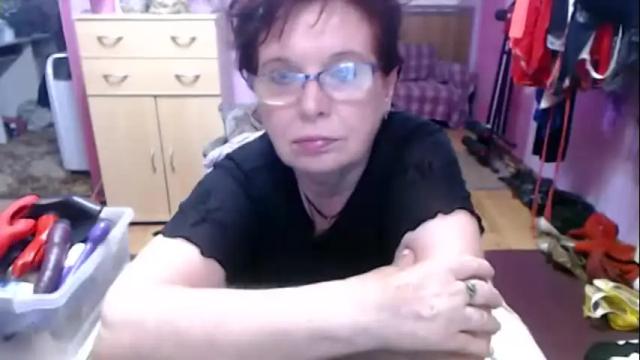 Image 12 of heatedgranny Stream on Chaturbate on 3 months ago