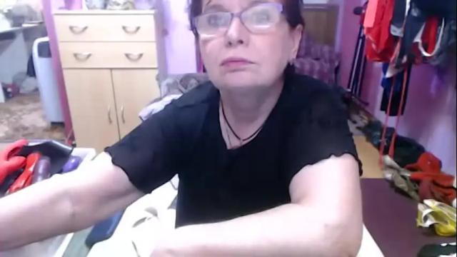 Image 3 of heatedgranny Stream on Chaturbate on 3 months ago