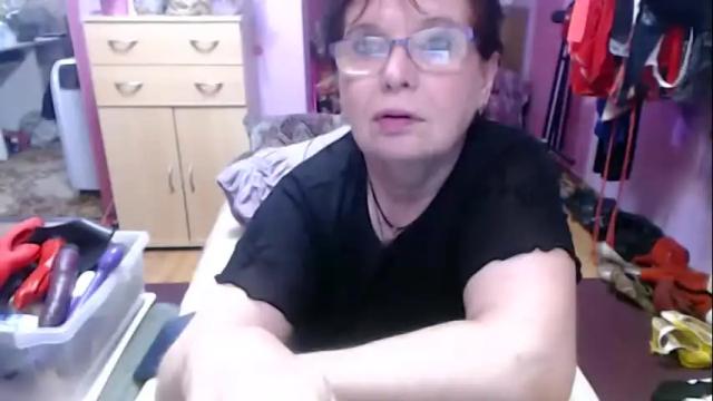 Image 4 of heatedgranny Stream on Chaturbate on 3 months ago