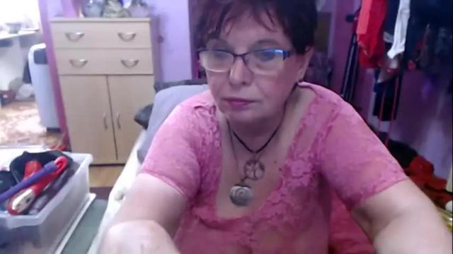 Image 11 of heatedgranny Stream on Chaturbate on 3 months ago