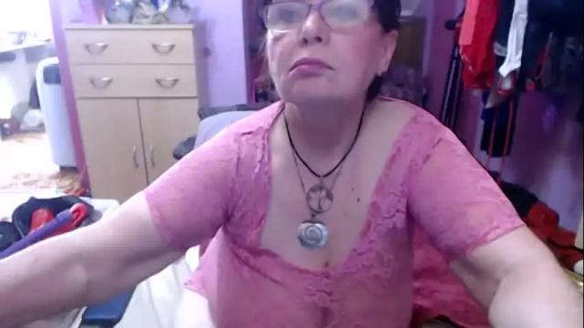 Image 3 of heatedgranny Stream on Chaturbate on 3 months ago