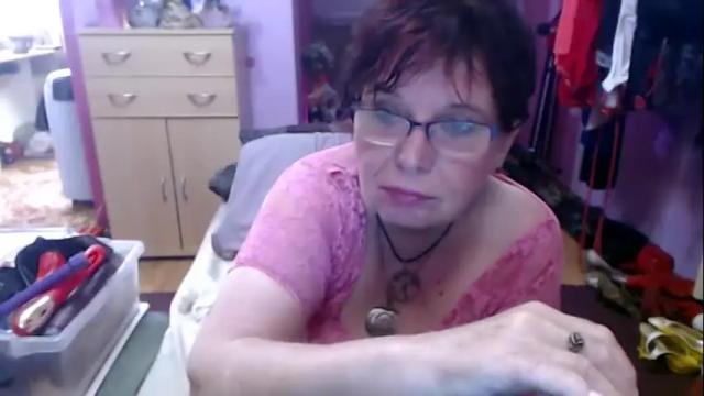 Image 7 of heatedgranny Stream on Chaturbate on 3 months ago