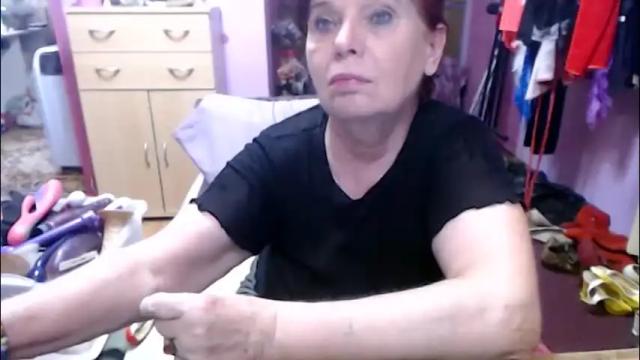 Image 10 of heatedgranny Stream on Chaturbate on 2 months ago