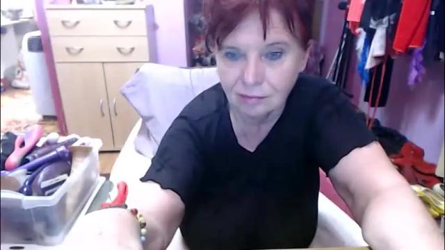 Image 4 of heatedgranny Stream on Chaturbate on 2 months ago