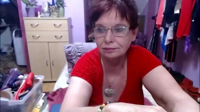 Image 11 of heatedgranny Stream on Chaturbate on 1 month ago