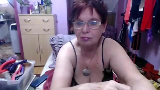 Image 4 of heatedgranny Stream on Chaturbate on 1 month ago