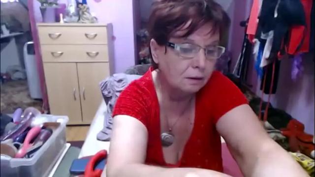 Image 3 of heatedgranny Stream on Chaturbate on 1 month ago