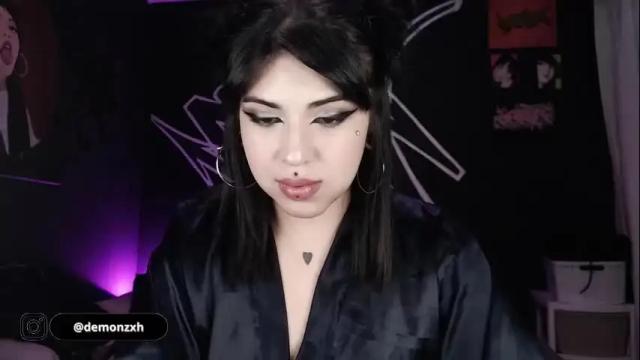 Image 4 of heatherdemonzx_ Stream on Chaturbate on 7 days ago