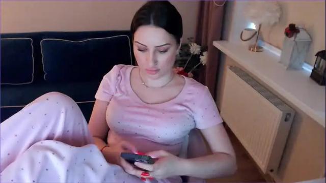 Image 10 of heaven_chloe Stream on Chaturbate on 1 month ago