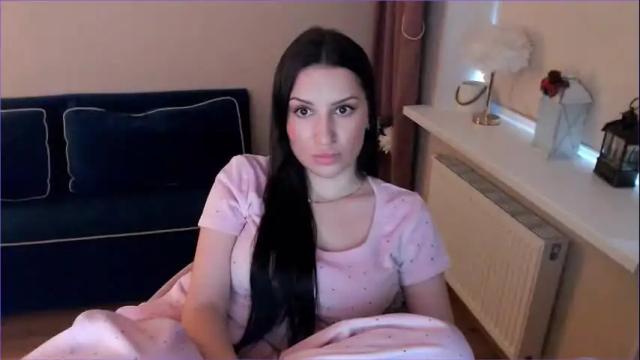 Image 3 of heaven_chloe Stream on Chaturbate on 1 month ago