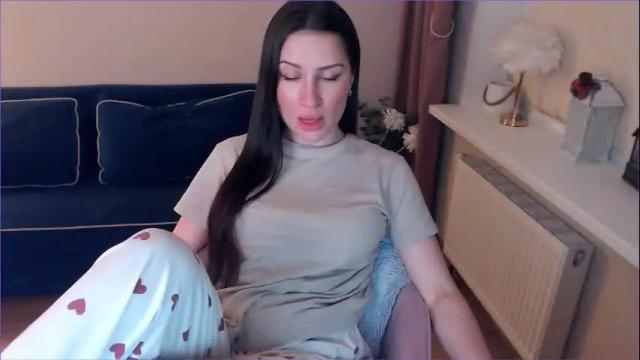 Image 12 of heaven_chloe Stream on Chaturbate on 1 month ago