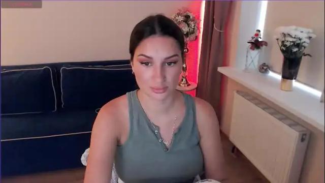 Image 12 of heaven_chloe Stream on Chaturbate on 2 months ago