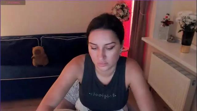 Image 12 of heaven_chloe Stream on Chaturbate on 2 months ago
