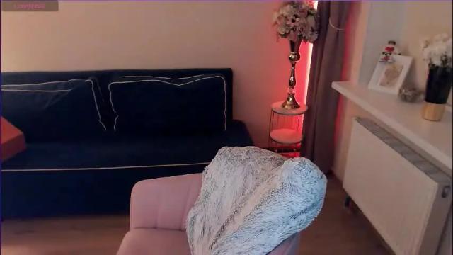 Image 4 of heaven_chloe Stream on Chaturbate on 1 month ago