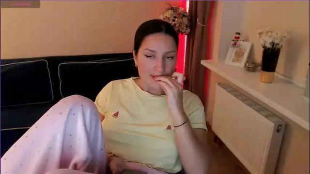 Image 8 of heaven_chloe Stream on Chaturbate on 1 month ago