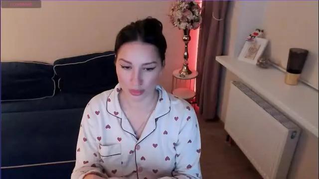 Image 8 of heaven_chloe Stream on Chaturbate on 1 month ago