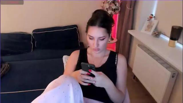 Image 10 of heaven_chloe Stream on Chaturbate on 1 month ago