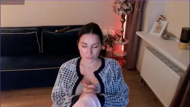 Image 10 of heaven_chloe Stream on Chaturbate on 1 month ago