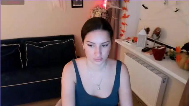 Image 8 of heaven_chloe Stream on Chaturbate on 3 days ago