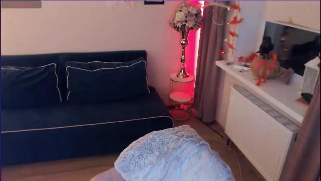 Image 10 of heaven_chloe Stream on Chaturbate on 2 days ago