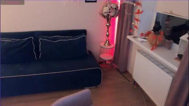 Image 4 of heaven_chloe Stream on Chaturbate on 2 days ago