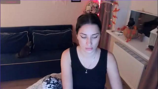 Image 6 of heaven_chloe Stream on Chaturbate on 2 days ago