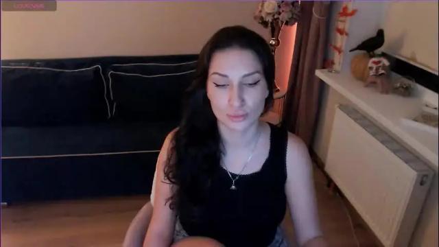 Image 10 of heaven_chloe Stream on Chaturbate on 2 months ago