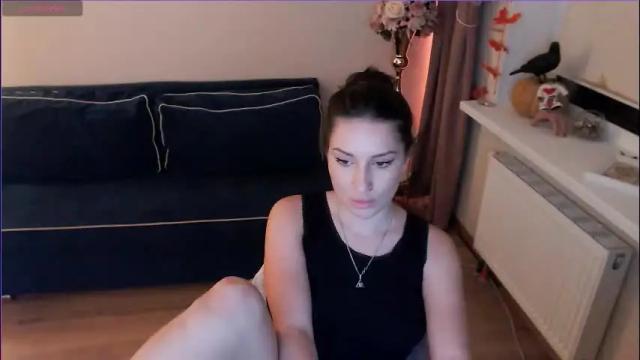 Image 6 of heaven_chloe Stream on Chaturbate on 2 months ago