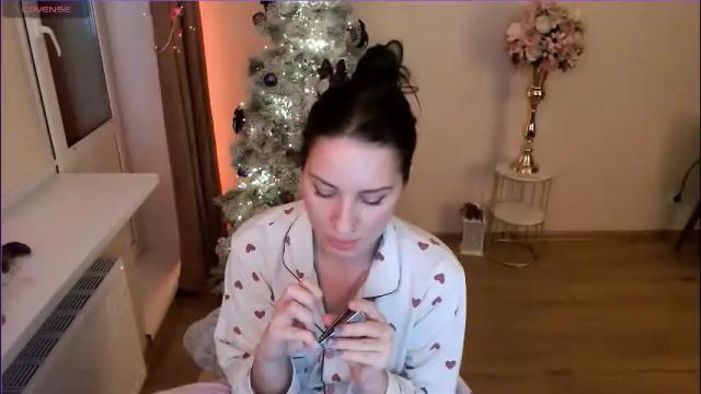 Image 3 of heaven_chloe Stream on Chaturbate on 1 month ago