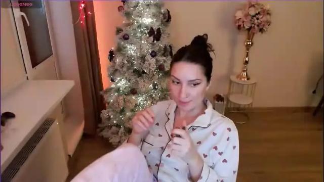 Image 4 of heaven_chloe Stream on Chaturbate on 1 month ago