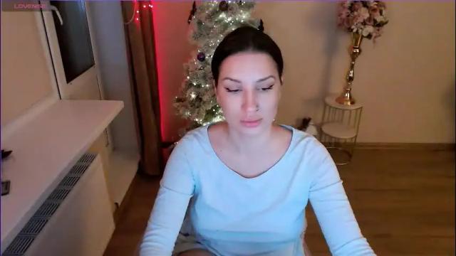 Image 3 of heaven_chloe Stream on Chaturbate on 1 month ago