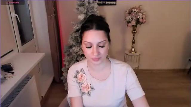 Image 3 of heaven_chloe Stream on Chaturbate on 1 month ago